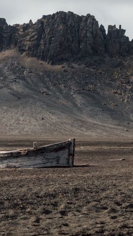 dead lands, old boats, sands Wallpaper 640x1136