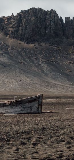 dead lands, old boats, sands Wallpaper 828x1792