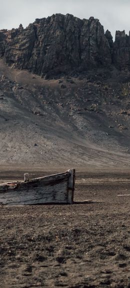 dead lands, old boats, sands Wallpaper 720x1600