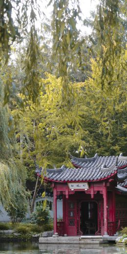 China, Japan, beautiful roofs Wallpaper 720x1440