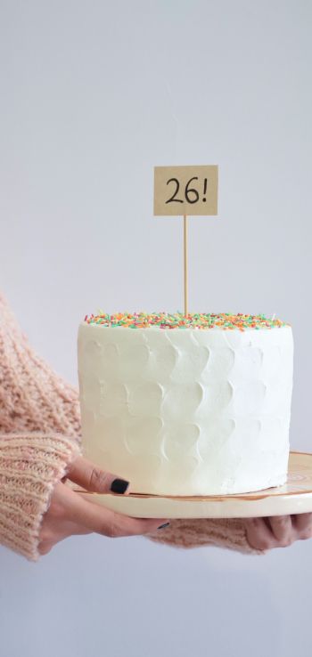 Обои 720x1520 торт, бежевый, с днем рождения