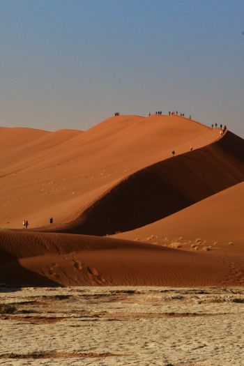 Sossusvlei, Namibia, desert, sands Wallpaper 640x960