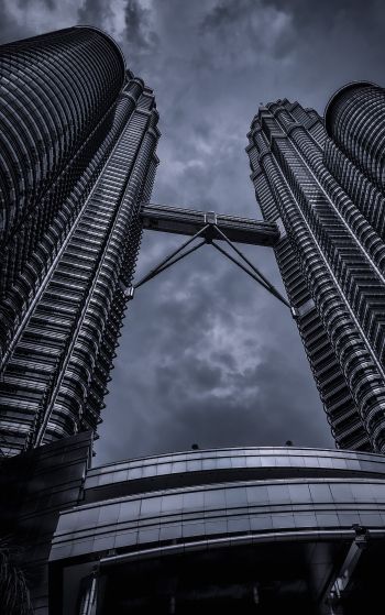 Petronas Towers, downtown Kuala Lumpur Wallpaper 1752x2800