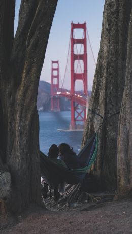 Golden Gate Bridge, San Francisco, California, USA Wallpaper 640x1136