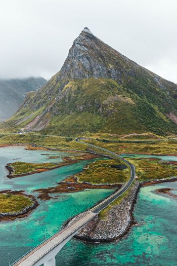Обои 640x960 Лофотенские острова, Норвегия, море
