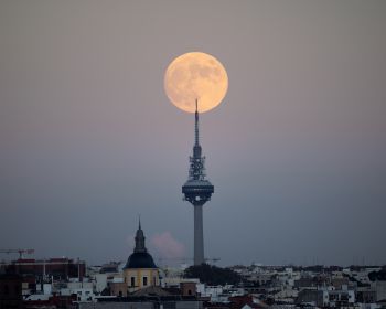 moon over the city, full moon Wallpaper 1280x1024