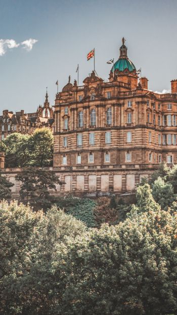 old town, Edinburgh, Scotland, Great Britain Wallpaper 640x1136