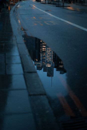 London, Great Britain, road, evening Wallpaper 640x960