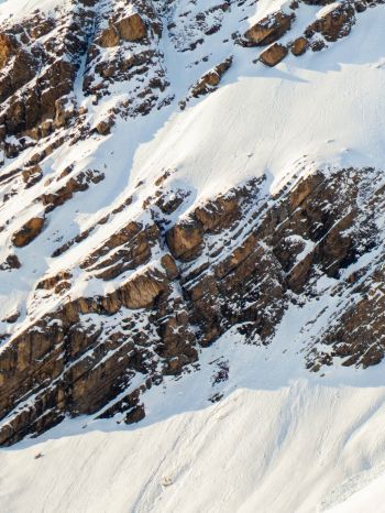 snow, mountain, descent Wallpaper 2048x2732