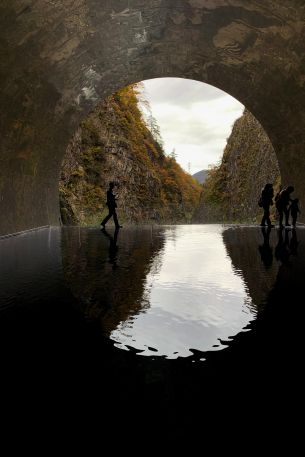 Tokamachi, Niigata, Japan Wallpaper 640x960