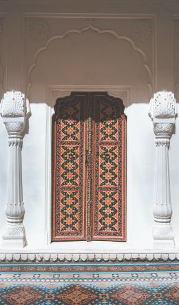 carved door, columns, white Wallpaper 600x1024