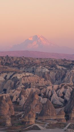 Goreme, Nevsehir Center / Nevsehir, Turkey Wallpaper 640x1136