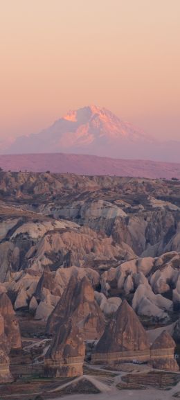 Goreme, Nevsehir Center / Nevsehir, Turkey Wallpaper 1080x2400