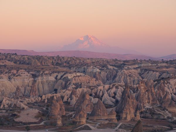 Goreme, Nevsehir Center / Nevsehir, Turkey Wallpaper 800x600