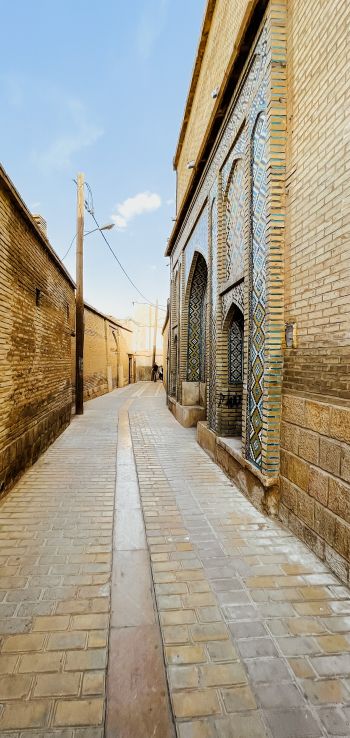 Shiraz, province of Fars, Iran, old street Wallpaper 720x1520