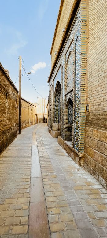 Shiraz, province of Fars, Iran, old street Wallpaper 1440x3200