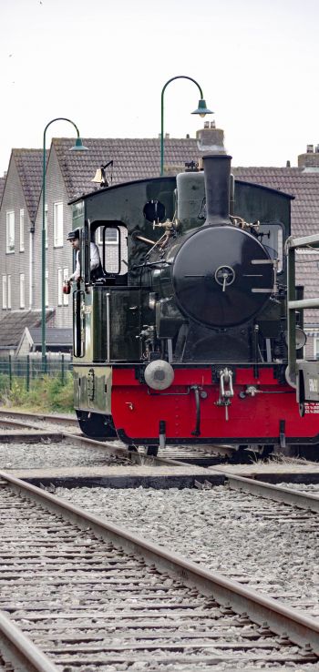 Medemblik, The Netherlands, train Wallpaper 720x1520