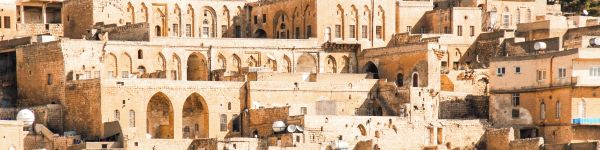 Mardin, Turkey, old city Wallpaper 1590x400