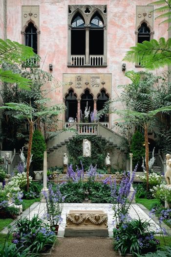 beautiful garden, plants, statues Wallpaper 640x960