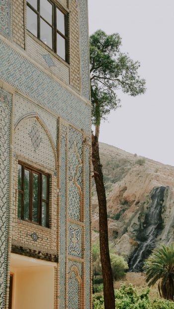 Shiraz, province of Fars, Iran, building Wallpaper 640x1136