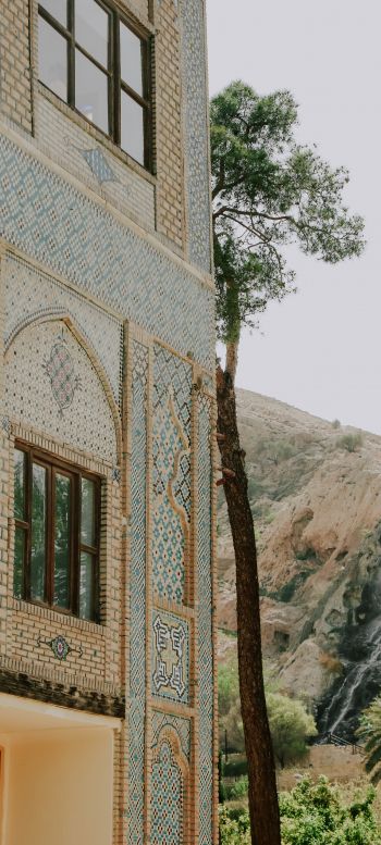 Shiraz, province of Fars, Iran, building Wallpaper 1080x2400