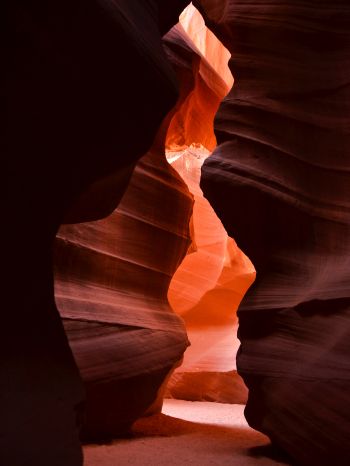 Antelope Canyon, Arizona, USA Wallpaper 1620x2160