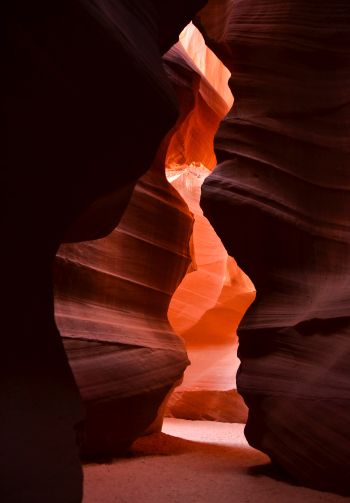 Antelope Canyon, Arizona, USA Wallpaper 1640x2360