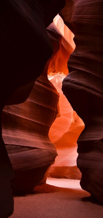 Antelope Canyon, Arizona, USA Wallpaper 1440x3040
