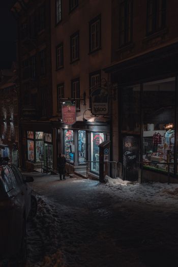 Quebec, Canada, night street Wallpaper 640x960