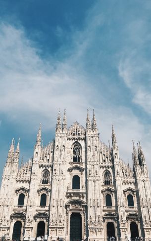 Milan Cathedral, Milan, Italy Wallpaper 800x1280