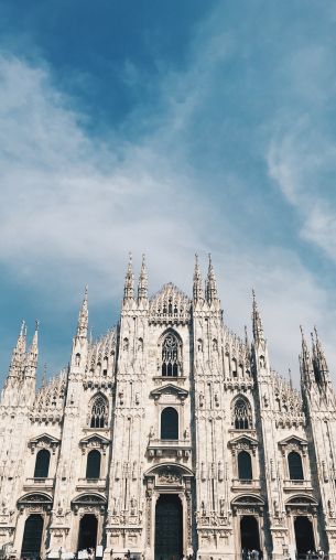 Milan Cathedral, Milan, Italy Wallpaper 1200x2000