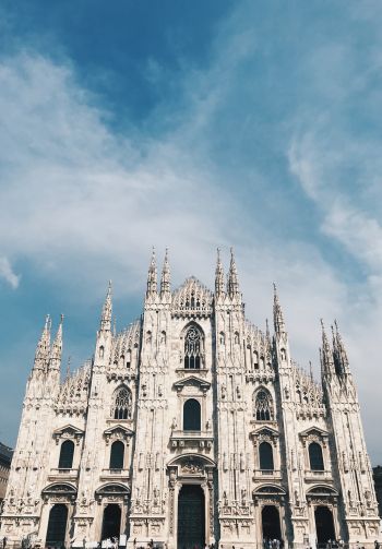 Milan Cathedral, Milan, Italy Wallpaper 1640x2360