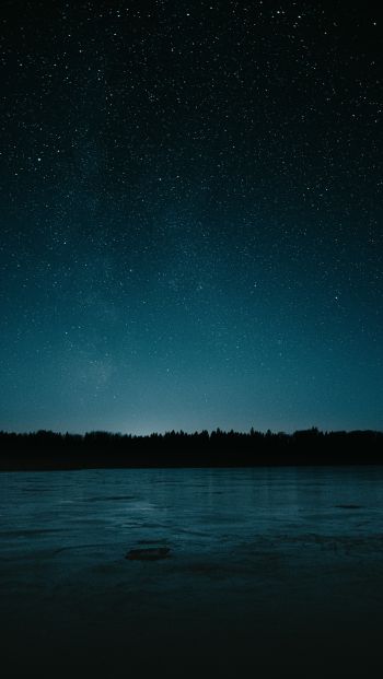 Обои 640x1136 звездная ночь, озеро