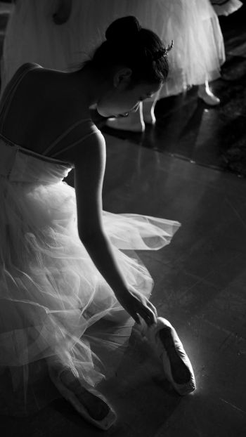 ballerina, dance Wallpaper 750x1334