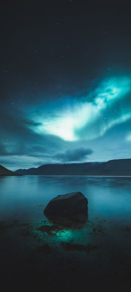Iceland, northern lights Wallpaper 1080x2400