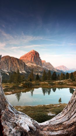 Lago Limides, Italy Wallpaper 750x1334