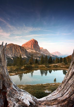 Lago Limides, Italy Wallpaper 1640x2360