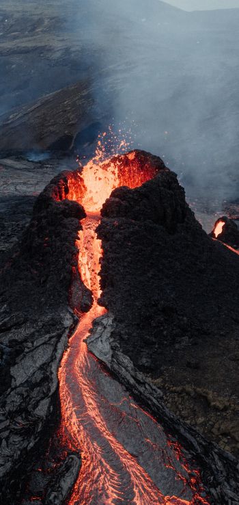 lava, eruption Wallpaper 1080x2280