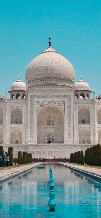 Taj Mahal, Agra, India Wallpaper 1242x2688