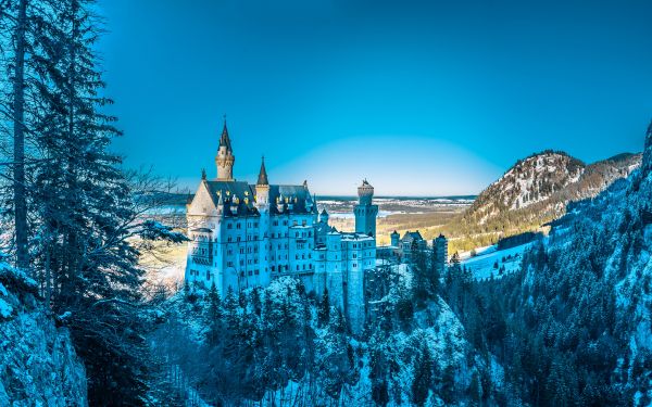 Neuschwanstein Castle, Germany Wallpaper 2560x1600