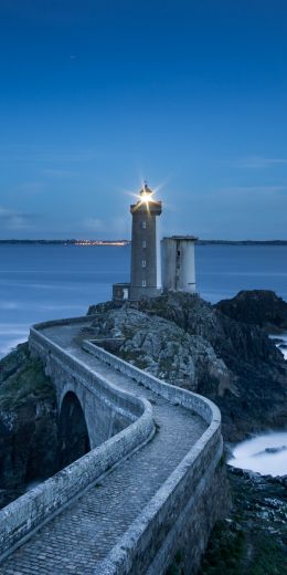 Lighthouse Fifth Minu, Sliding, France Wallpaper 720x1440