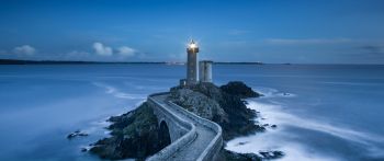 Lighthouse Fifth Minu, Sliding, France Wallpaper 2560x1080