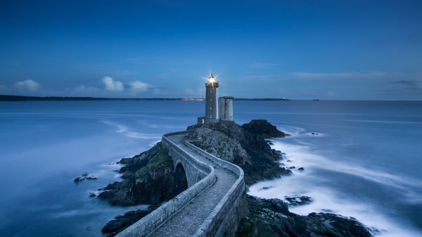 Lighthouse Fifth Minu, Sliding, France Wallpaper 3840x2160