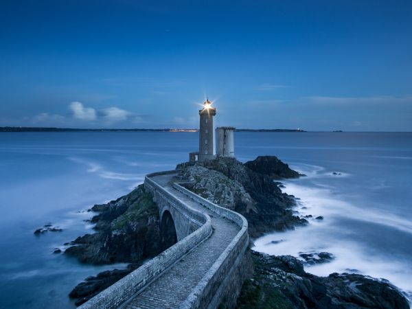 Lighthouse Fifth Minu, Sliding, France Wallpaper 1024x768