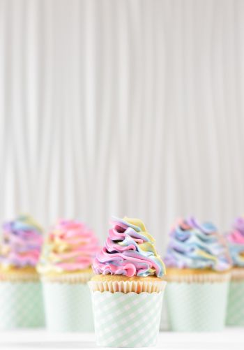 cupcakes, cream Wallpaper 1668x2388