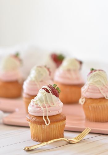 cupcakes, dessert Wallpaper 1668x2388