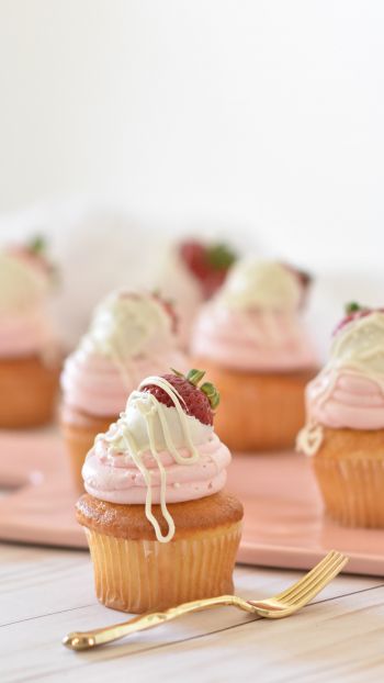 cupcakes, dessert Wallpaper 2160x3840