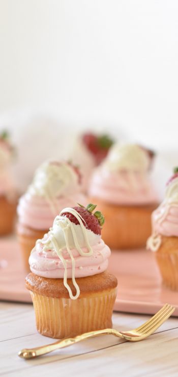cupcakes, dessert Wallpaper 1440x3040