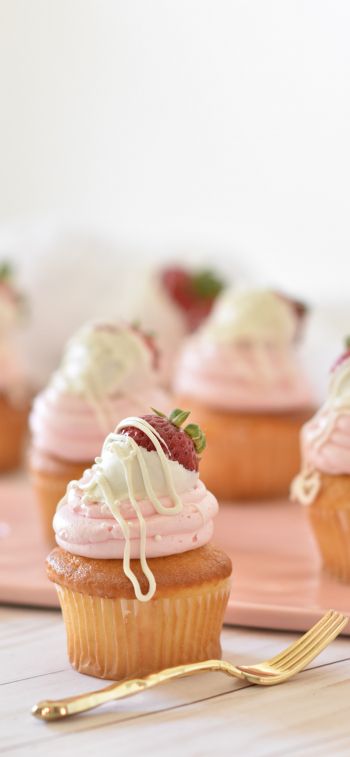 cupcakes, dessert Wallpaper 1125x2436