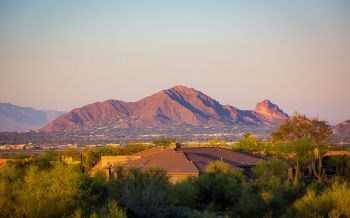 Arizona, USA, over the rooftops Wallpaper 2560x1600